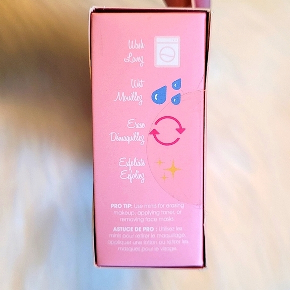 NEW The Original Makeup Eraser I Heart You 7 Day Set Makeup Eraser Gift Set - Picture 8 of 16